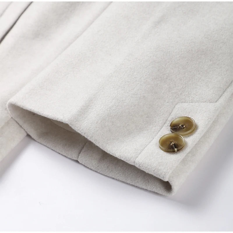 Veste Courte en Laine Élégante